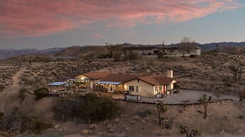 Warren Vista Ranch - Heated Pool, Hot Tub! 2 Bedroom Home by RedAwning