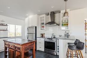 Warren Vista Ranch - Heated Pool, Hot Tub! 2 Bedroom Home by RedAwning