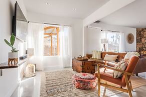 Warren Vista Ranch - Heated Pool, Hot Tub! 2 Bedroom Home by RedAwning