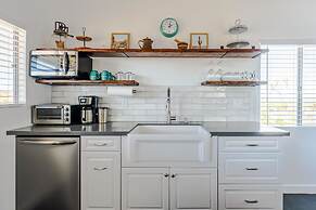 Warren Vista Ranch - Heated Pool, Hot Tub! 2 Bedroom Home by RedAwning