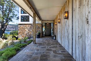 Cliffside Oasis 4 Bedroom Home