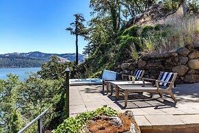 Cliffside Oasis 4 Bedroom Home