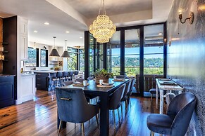 Cliffside Oasis 4 Bedroom Home