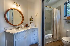 Cliffside Oasis 4 Bedroom Home