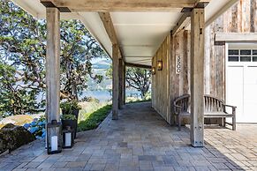 Cliffside Oasis 4 Bedroom Home