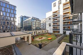 Warsaw Apartment With Parking by Renters