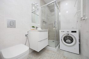 Apartment Near Old Town by Renters