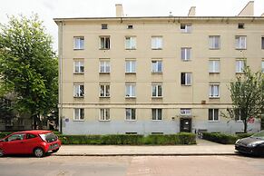 Apartment Near Old Town by Renters