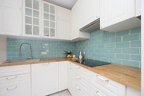 Apartment Near Old Town by Renters