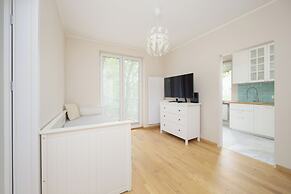 Apartment Near Old Town by Renters