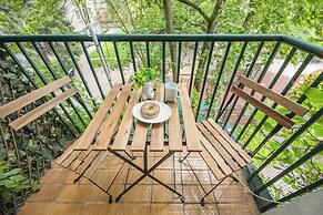 Apartment Near Old Town by Renters