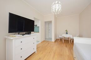 Apartment Near Old Town by Renters