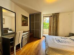 Family Two Bedroom Apartment Vasko