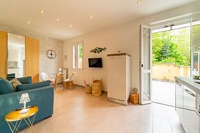 Lobelia Apartment with Terrace