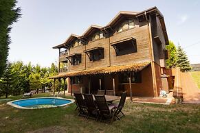 Private Pool Villa Near Kartepe in Sapanca