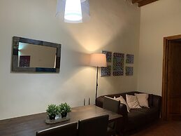 Sdrucciolo dei Pitti First Floor