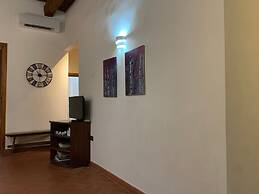 Sdrucciolo dei Pitti First Floor