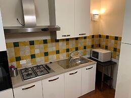 Sdrucciolo dei Pitti First Floor