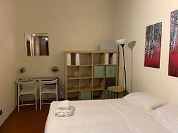 Sdrucciolo dei Pitti First Floor