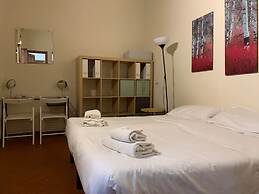 Sdrucciolo dei Pitti First Floor