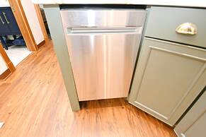 Updated Bungalow Steps to Notre Dame 410