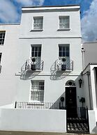 Gloucester Place Townhouse with Hot Tub