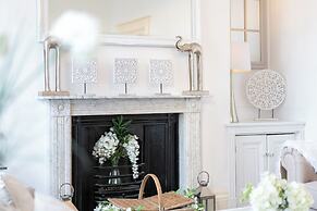 Gloucester Place Townhouse with Hot Tub