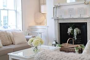 Gloucester Place Townhouse with Hot Tub