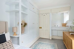 The Fulham Hideout - Modish 2bdr Flat With Patio