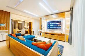 Premium Luxury Apartment by Smart Home