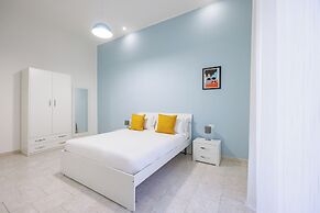 Garibaldi Central Station Apartment