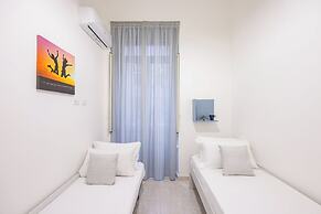 Garibaldi Central Station Apartment