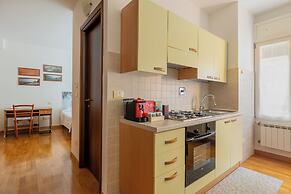 Urban Cozy Apartment by Wonderful Italy
