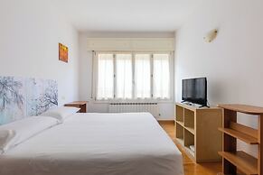 Urban Cozy Apartment by Wonderful Italy