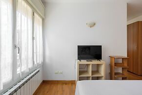 Urban Cozy Apartment by Wonderful Italy