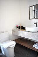 Xoe Mini-suites and Apartments