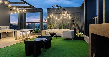 Xoe Mini-suites and Apartments