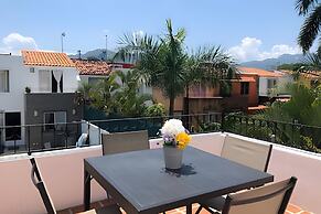 Modern Pool Side House