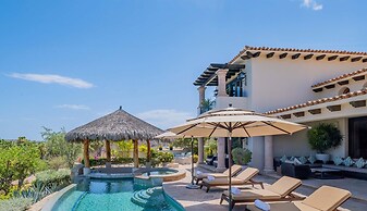 Stunning Ocean Views, Private Pool, & Seaside Golf