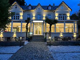 VILLA FIRST im Sophienhof