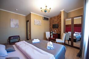 Kraveli Hotel