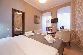 Kraveli Hotel