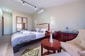 Kraveli Hotel
