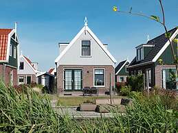 Holiday Home With Sauna, Near the Markermeer
