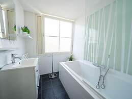 Holiday Home With Sauna, Near the Markermeer