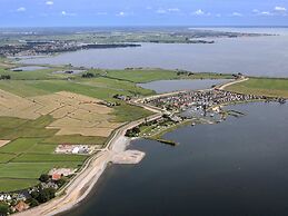 Holiday Home With Sauna, Near the Markermeer