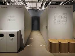 9h nine hours Shinagawa station for men