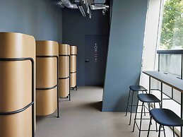 9h nine hours Shinagawa station for men