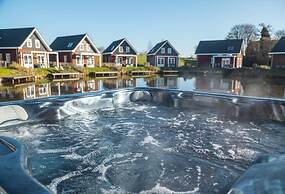 Sustainable Water Villa With Dishwasher, by a Lake