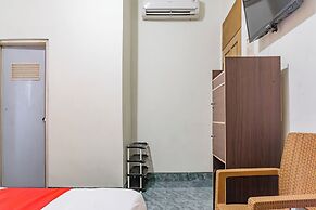 OYO 94067 The Roy Suite Guest House